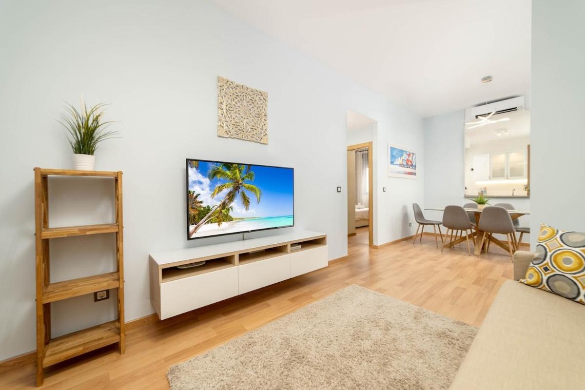-Malagasunapts- Stylish City Centre Pool&Parking Buitenkant foto