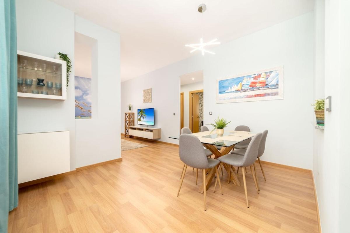 -Malagasunapts- Stylish City Centre Pool&Parking Buitenkant foto