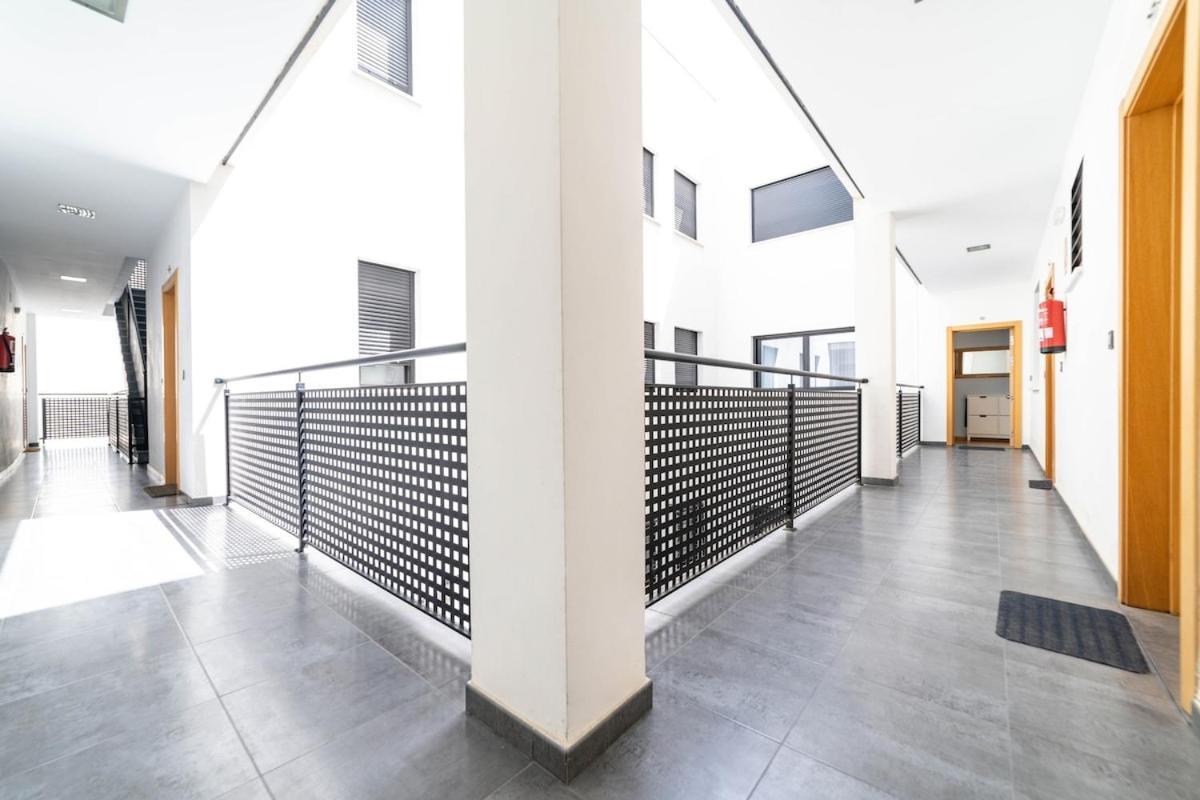 -Malagasunapts- Stylish City Centre Pool&Parking Buitenkant foto
