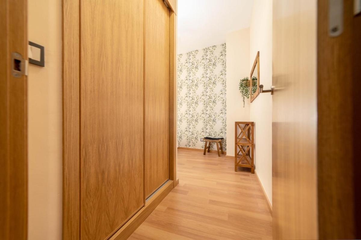 -Malagasunapts- Stylish City Centre Pool&Parking Buitenkant foto