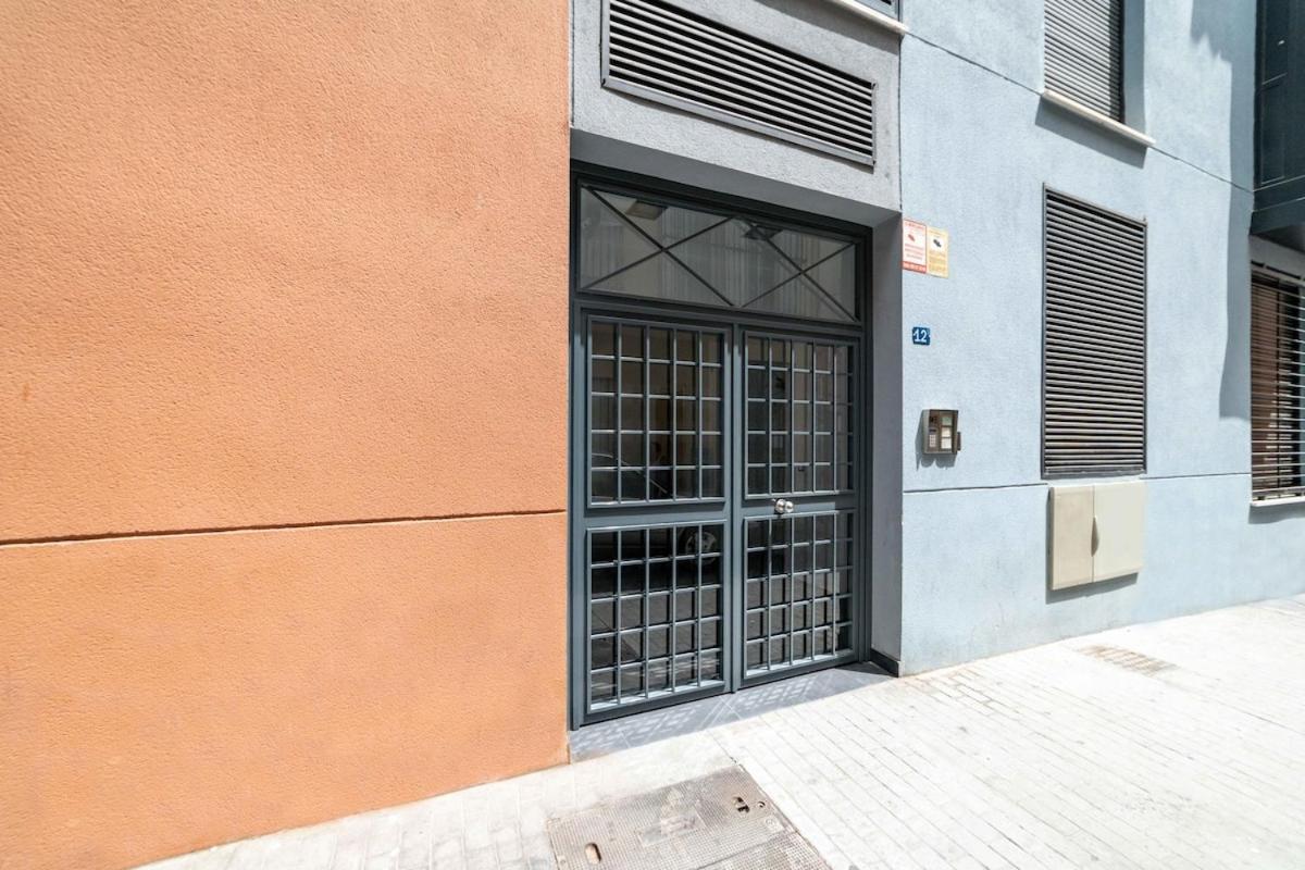 -Malagasunapts- Stylish City Centre Pool&Parking Buitenkant foto