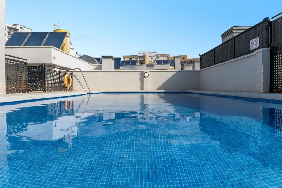 -Malagasunapts- Stylish City Centre Pool&Parking Buitenkant foto